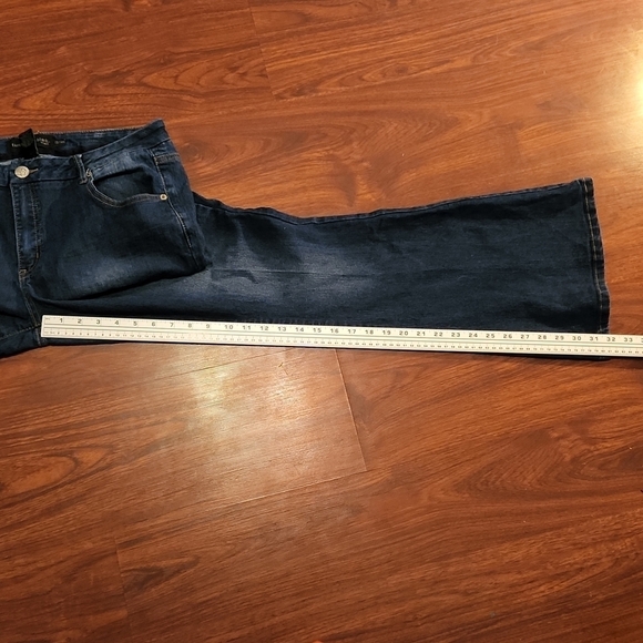 Twentyoneblack Jeans by rue21 size 13  13/14R flare wide leg bell bottom - Picture 9 of 11